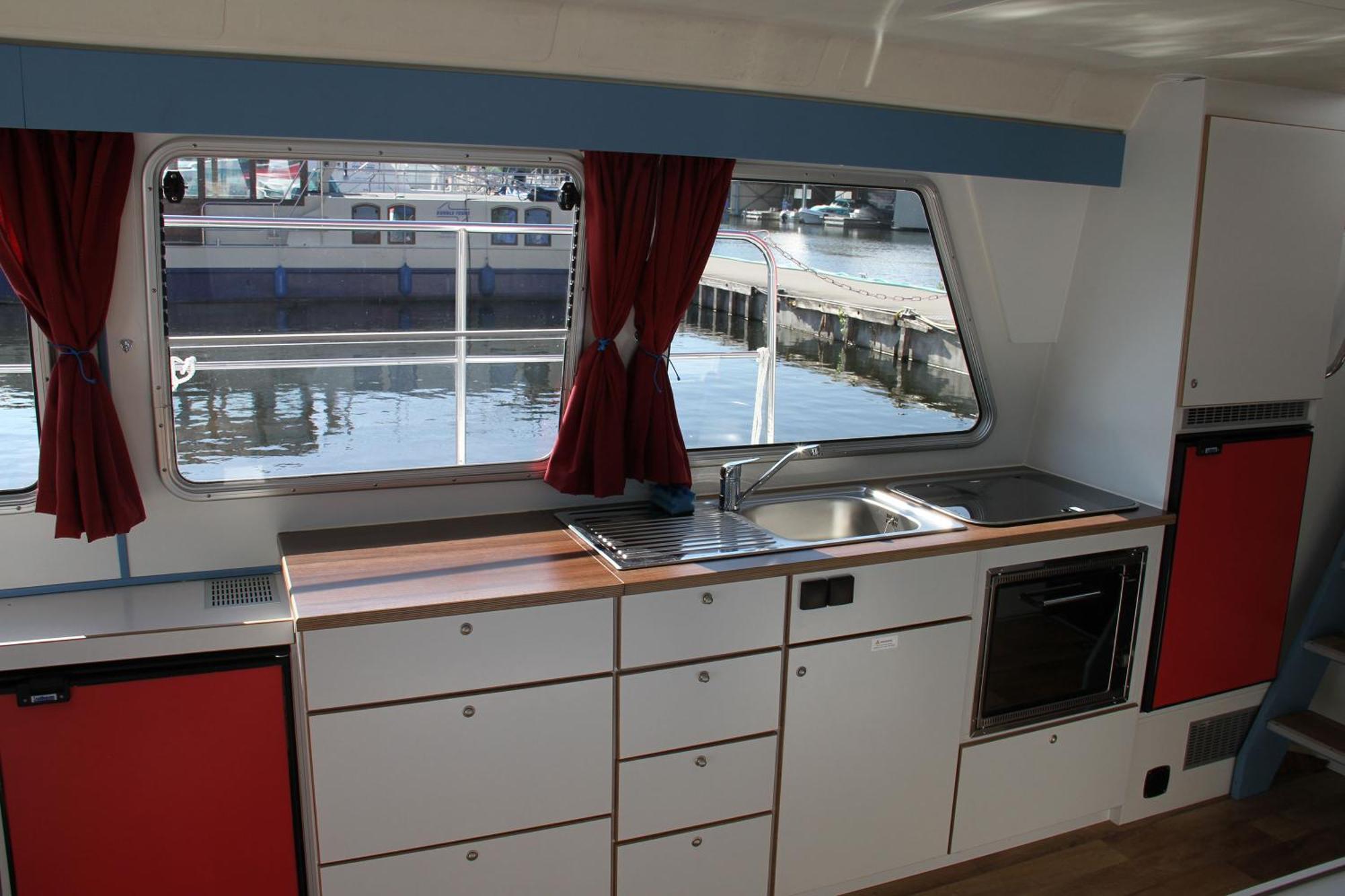 Botel Kuhnle-tours Hafendorf Mueritz 3*